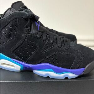 Jordan Kids Black and Purple Sneakers